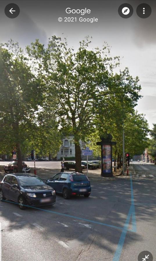 Le Petit Luxembourg Lägenhet Montignies-sur-Sambre Exteriör bild