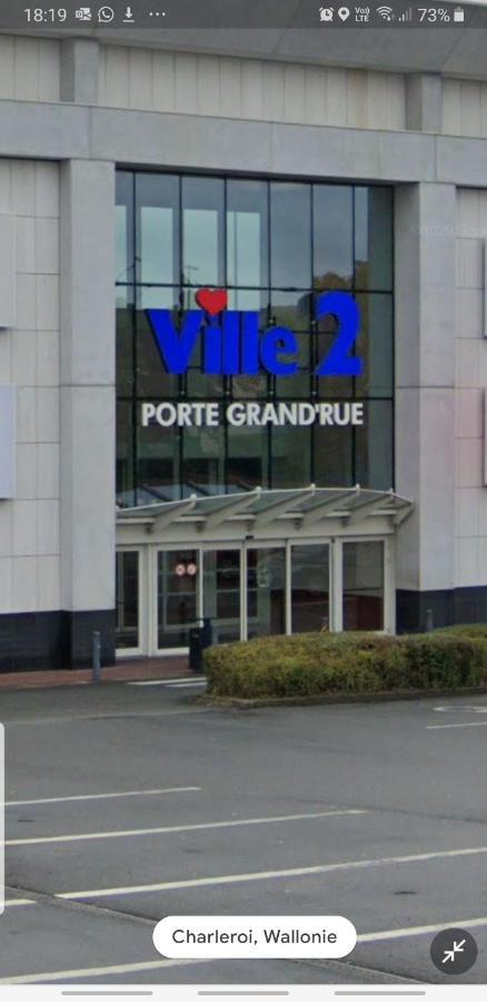 Le Petit Luxembourg Lägenhet Montignies-sur-Sambre Exteriör bild